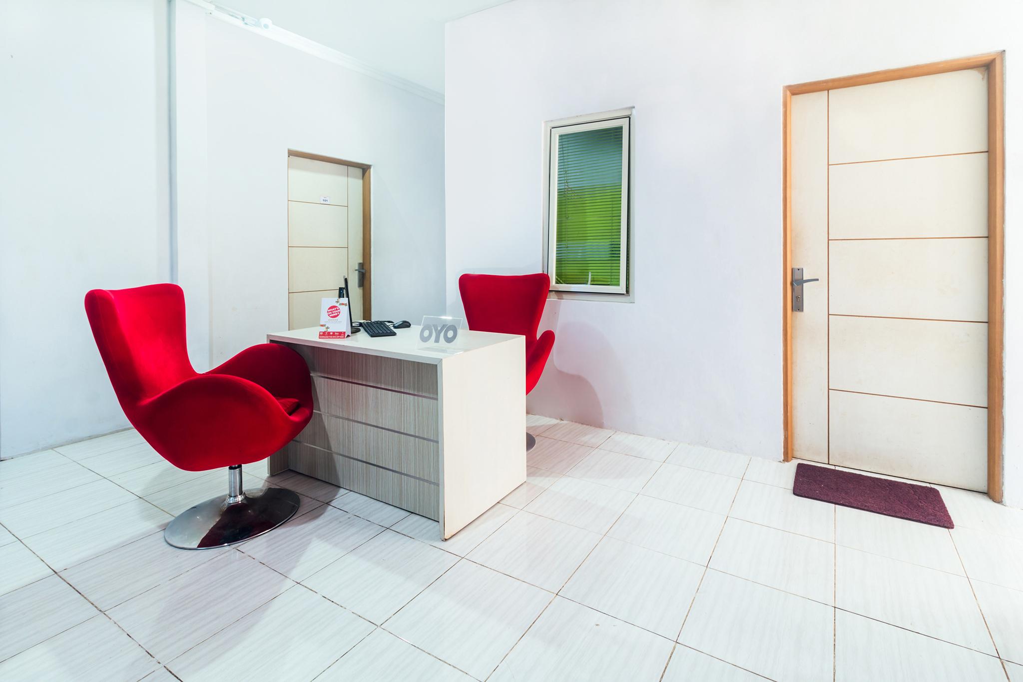Vaccinated Staff-Oyo 2699 Haven Boarding House Hotel Ambon Exterior photo